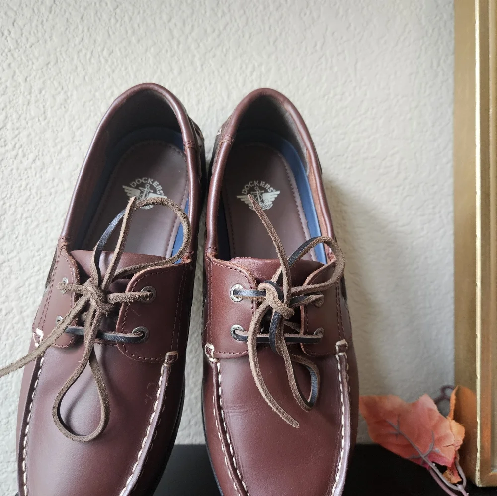 Dockers Castaway Boat Shoes 9.5 Raisin Leather